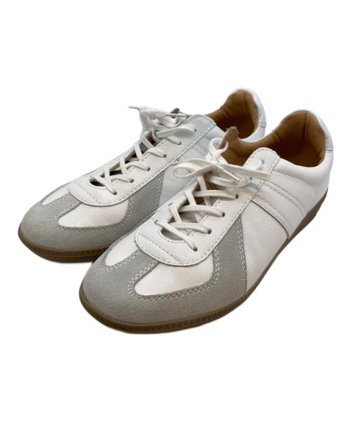 GERMAN TRAINER（ジャーマントレーナー）GERMAN TRAINeR (ジャーマントレーナー) ジャーマントレーナー ホワイト サイズ:43の古着・服飾アイテム