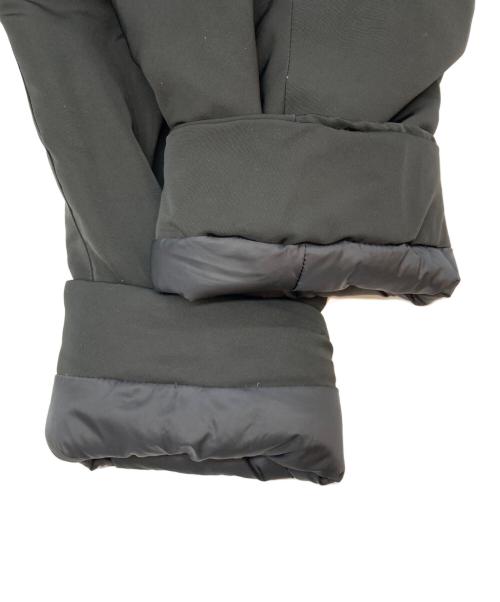 UNIQLO（ユニクロ）UNIQLO (ユニクロ) WHITE MOUNTAINEERING (ホワイトマウンテ二アニング) ハイブリッドダウンオーバーサイズパーカ ブラック サイズ:XLの古着・服飾アイテム