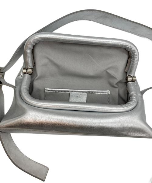 osoi（オソイ）OSOI (オソイ) FOLDER BROT BAG シルバーの古着・服飾アイテム