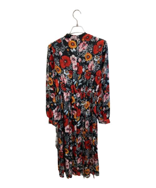 Sov.（ソブ）Sov. (ソブ) 花柄オリジナルマットサテンワンピース ブラック サイズ:Mの古着・服飾アイテム