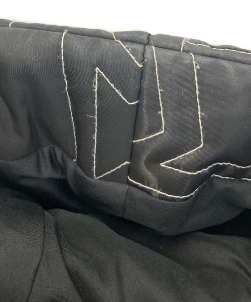 LOUIS VUITTON（ルイ ヴィトン）LOUIS VUITTON (ルイ ヴィトン) オールオーバーVuittonスノーダウンジャケット ブラック サイズ:48の古着・服飾アイテム