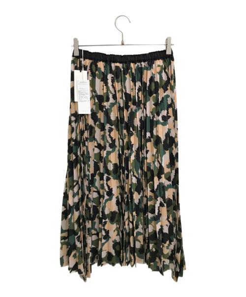 GRACE CLASS（グレースクラス）GRACE CLASS (グレースクラス) カモプリントプリーツスカート ベージュ×グリーン サイズ:36 未使用品の古着・服飾アイテム