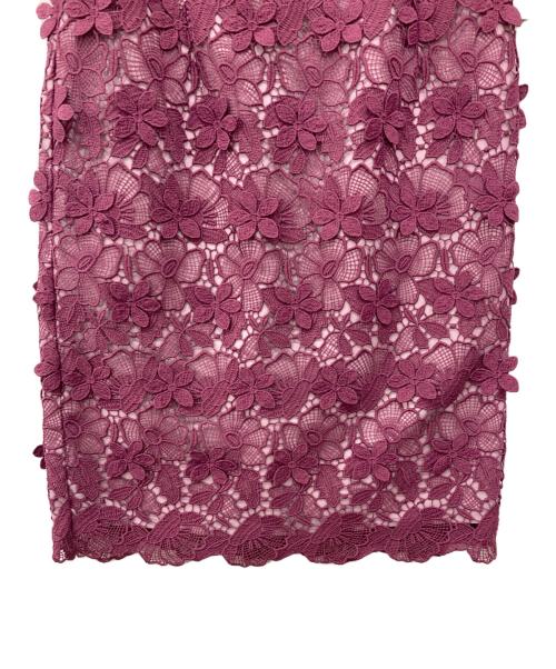 GRACE CONTINENTAL（（グレースコンチネンタル）GRACE CONTINENTAL (（グレースコンチネンタル) フラワーレースタイトワンピース パープル サイズ:38 未使用品の古着・服飾アイテム