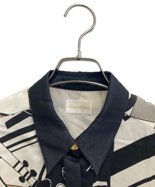 GRACE CLASS（グレースクラス）GRACE CLASS (グレースクラス) JAZZプリントドレス ベージュ サイズ:38 未使用品の古着・服飾アイテム