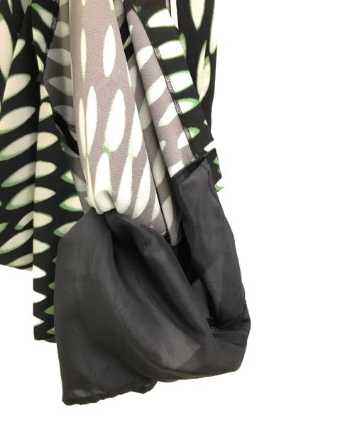 DRIES VAN NOTEN（ドリスヴァンノッテン）DRIES VAN NOTEN (ドリスヴァンノッテン) LEN LYE (レン・ライ) 総柄ワンピース ブラック×グリーン サイズ:34の古着・服飾アイテム