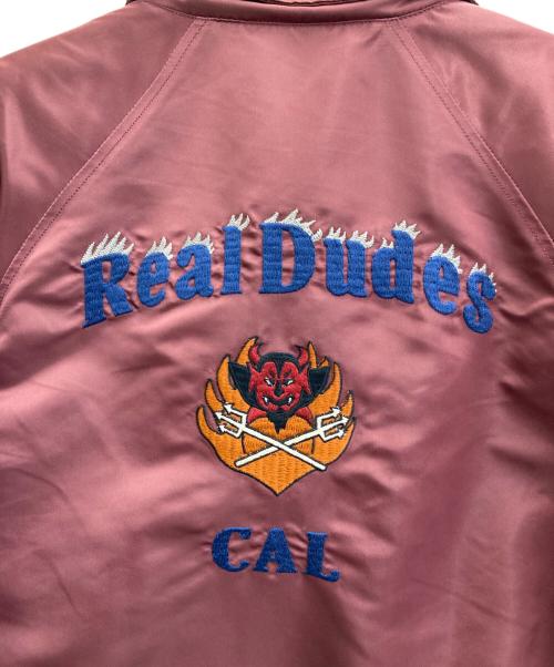 CALEE（キャリー）CALEE (キャリー) Real Dudes刺繍コーチジャケット ワインレッド サイズ:Lの古着・服飾アイテム