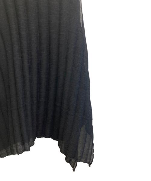 me ISSEY MIYAKE（ミーイッセイ ミヤケ）me ISSEY MIYAKE (ミーイッセイ ミヤケ) ノースリーブワンピース ブラック サイズ:Freeの古着・服飾アイテム