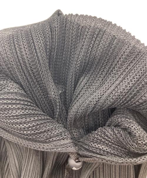 PLEATS PLEASE（プリーツプリーズ）PLEATS PLEASE (プリーツプリーズ) プリーツパーカー ブラック サイズ:3の古着・服飾アイテム