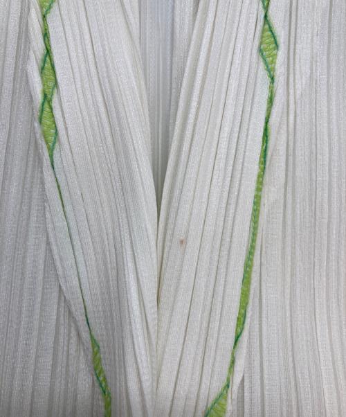 PLEATS PLEASE（プリーツプリーズ）PLEATS PLEASE (プリーツプリーズ) ノースリーブプリーツカットソー ホワイト サイズ:4の古着・服飾アイテム