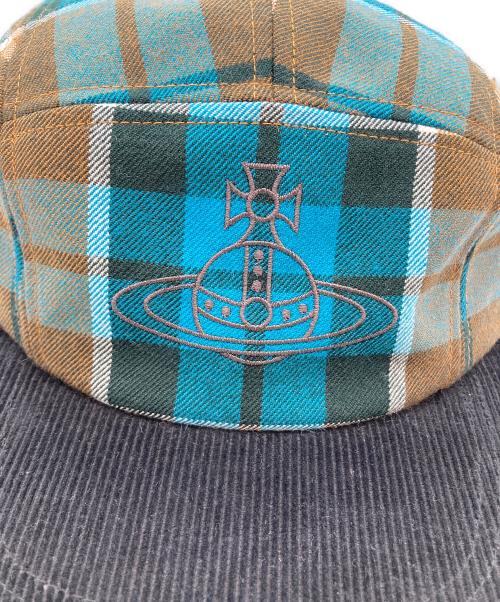Vivienne Westwood（ヴィヴィアンウエストウッド）Vivienne Westwood (ヴィヴィアンウエストウッド) タータンチェックキャップ ブルーの古着・服飾アイテム