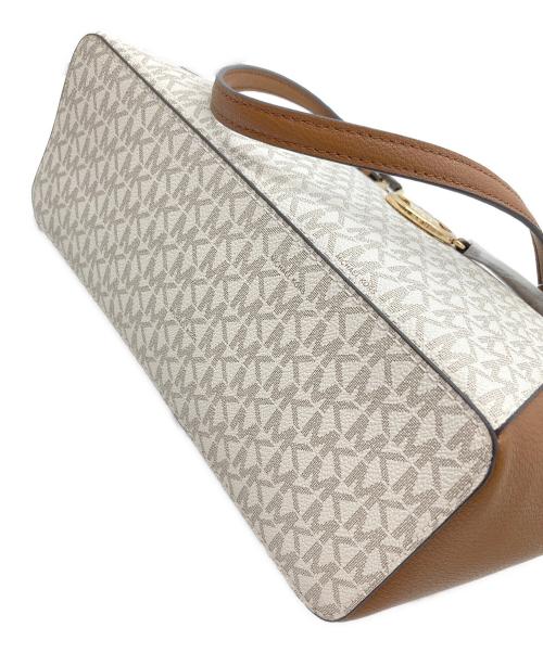 MICHAEL KORS（マイケル・コース）MICHAEL KORS (マイケルコース) CHARLOTTE LG TZ TOTE/シャーロット/トートバッグ ホワイト×ブラウン 未使用品の古着・服飾アイテム