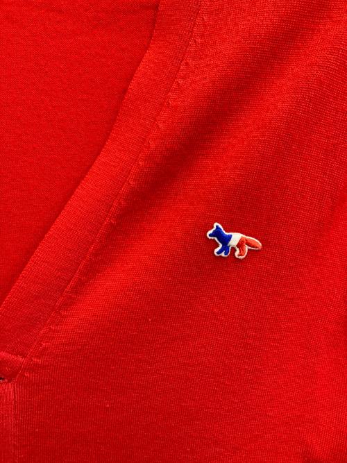 maison kitsune（メゾンキツネ）MAISON KITSUNE (メゾンキツネ) トリコロールフォックスカーディガン レッド サイズ:Sの古着・服飾アイテム