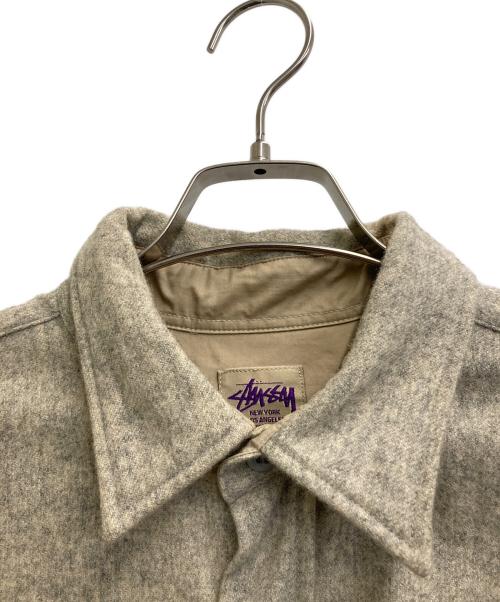stussy（ステューシー）stussy (ステューシー) シャツジャケット ベージュ サイズ:Lの古着・服飾アイテム