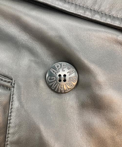 A BATHING APE（アベイシングエイプ）A BATHING APE (ア ベイシング エイプ) シープスキンレザーダウンPコート ブラック サイズ:Mの古着・服飾アイテム