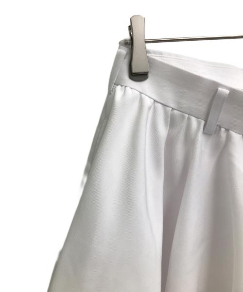 COMME des GARCONS HOMME PLUS（コムデギャルソンオムプリュス）COMME des GARCONS HOMME PLUS (コムデギャルソンオムプリュス) バルーン風変形サルエルショートパンツ ホワイト サイズ:XSの古着・服飾アイテム