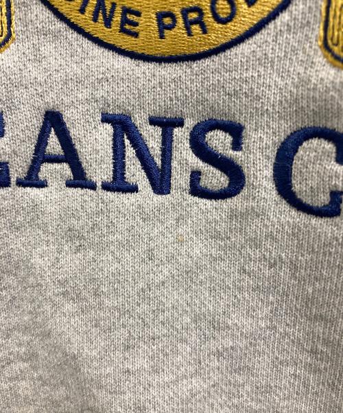 BlackEyePatch（ブラックアイパッチ）BlackEyePatch (ブラックアイパッチ) CURRENSY EMBLEM CREW SWEAT グレー サイズ:SIZE Mの古着・服飾アイテム