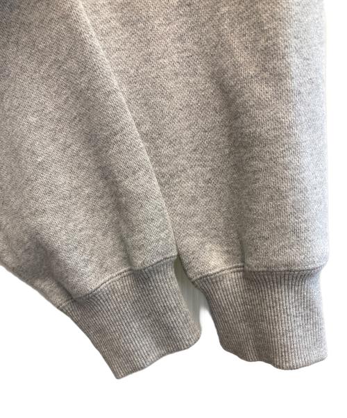 BlackEyePatch（ブラックアイパッチ）BlackEyePatch (ブラックアイパッチ) CURRENSY EMBLEM CREW SWEAT グレー サイズ:SIZE Mの古着・服飾アイテム