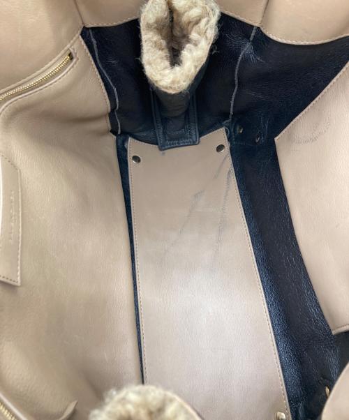 BALENCIAGA（バレンシアガ）BALENCIAGA (バレンシアガ) PAPER ムートンファー ベージュの古着・服飾アイテム