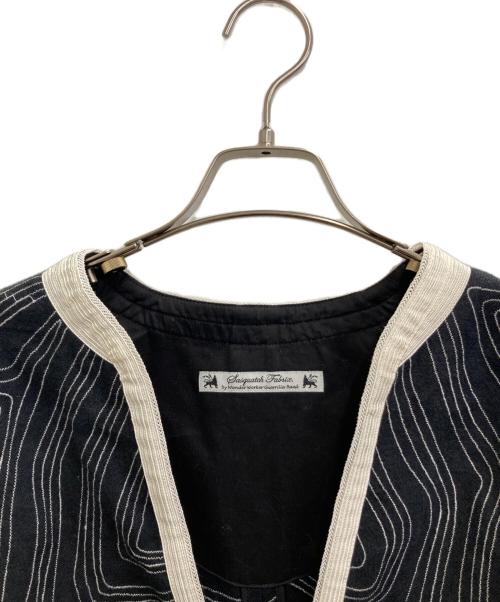 SASQUATCHfabrix.（サスクワッチファブリックス）SASQUATCHfabrix. (サスクワッチファブリックス) PRIMITIVE NEEDLEWORK PONCHO ブラック サイズ:freeの古着・服飾アイテム