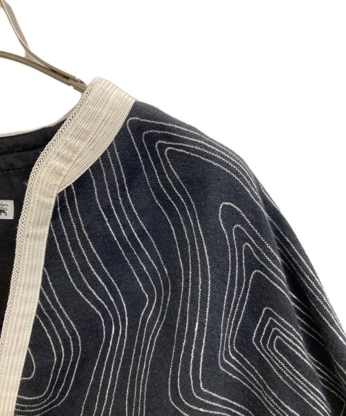 SASQUATCHfabrix.（サスクワッチファブリックス）SASQUATCHfabrix. (サスクワッチファブリックス) PRIMITIVE NEEDLEWORK PONCHO ブラック サイズ:freeの古着・服飾アイテム