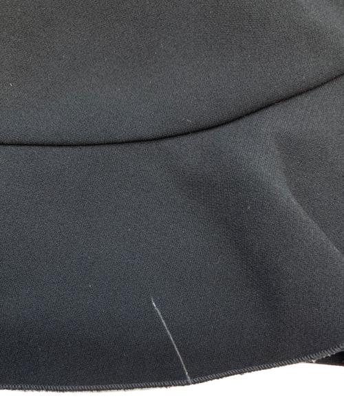 MIU MIU（ミュウミュウ）MIU MIU (ミュウミュウ) アシンメトリーミニスカート ブラック サイズ:42の古着・服飾アイテム