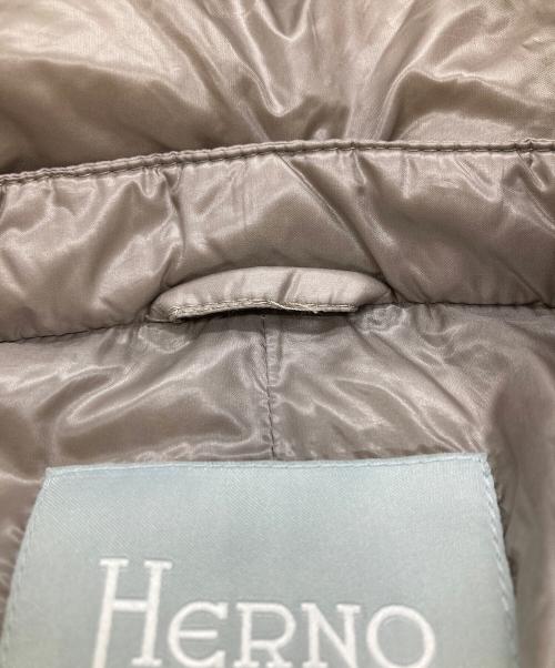 HERNO（ヘルノ）HERNO (ヘルノ) PRODUZ LAVJAPダウンコート ベージュ サイズ:14Aの古着・服飾アイテム
