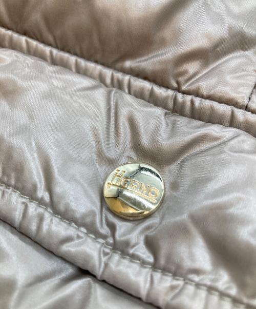HERNO（ヘルノ）HERNO (ヘルノ) PRODUZ LAVJAPダウンコート ベージュ サイズ:14Aの古着・服飾アイテム
