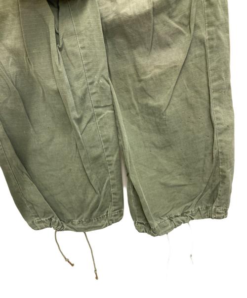 US ARMY（ユーエスアーミー）US ARMY (ユーエスアーミー) カーゴパンツ オリーブ サイズ:Sの古着・服飾アイテム