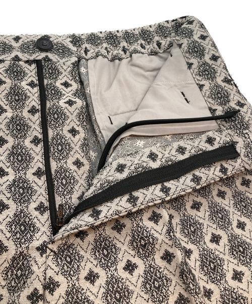 MAISON SPECIAL（メゾンスペシャル）MAISON SPECIAL (メゾンスペシャル) 小紋柄ジャガードストレートパンツ グレー サイズ:１の古着・服飾アイテム