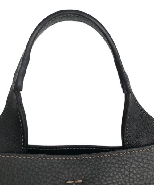 TOD'S（トッズ）TOD'S (トッズ) ハンドバッグ ブラックの古着・服飾アイテム