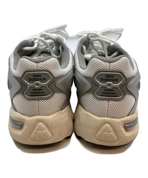NEW BALANCE（ニューバランス）NEW BALANCE (ニューバランス) ML725 SILVER GRAY ホワイト サイズ:27.5の古着・服飾アイテム