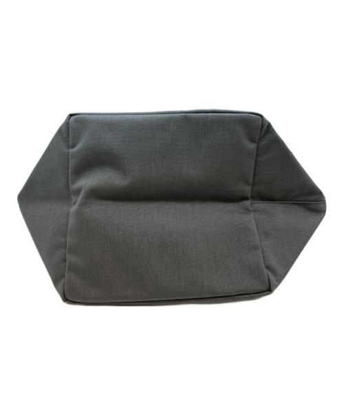 Herve Chapelier（エルベシャプリエ）Herve Chapelier (エルベシャプリエ) シルバーラメ コーデュラナイロン 舟型トート グレー サイズ:-の古着・服飾アイテム