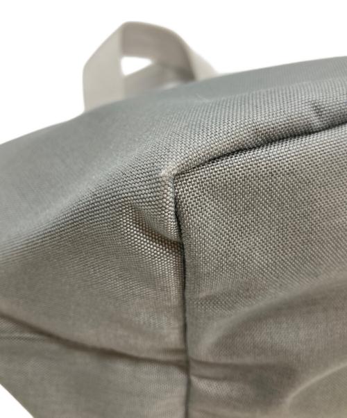 Herve Chapelier（エルベシャプリエ）Herve Chapelier (エルベシャプリエ) シルバーラメ コーデュラナイロン 舟型トート グレー サイズ:-の古着・服飾アイテム