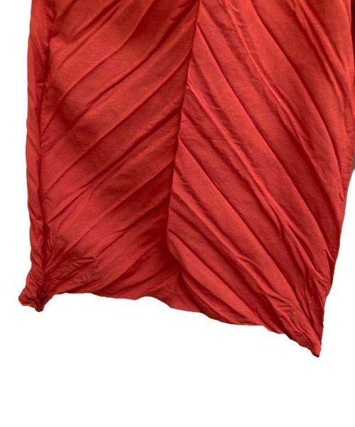 ISSEY MIYAKE（イッセイミヤケ）ISSEY MIYAKE (イッセイミヤケ) シワ加工ワイドパンツ レッド サイズ:2の古着・服飾アイテム
