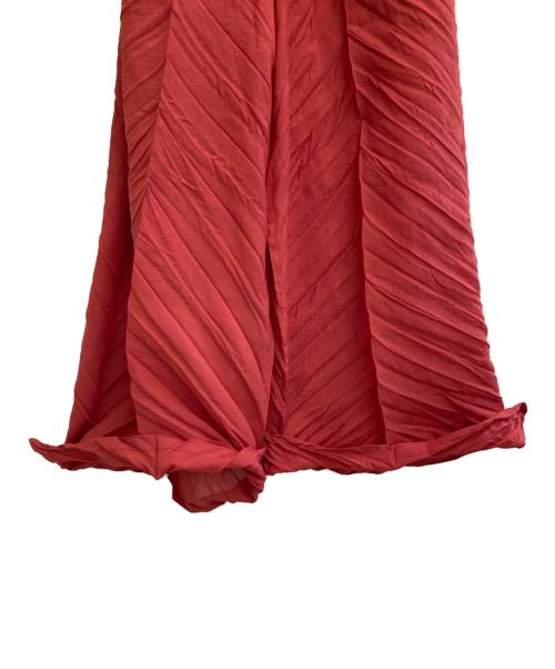 ISSEY MIYAKE（イッセイミヤケ）ISSEY MIYAKE (イッセイミヤケ) シワ加工ワイドパンツ レッド サイズ:2の古着・服飾アイテム