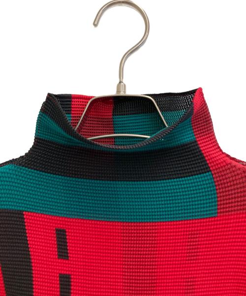 me ISSEY MIYAKE（ミーイッセイ ミヤケ）me ISSEY MIYAKE (ミーイッセイ ミヤケ) ハイネックプリーツカットソー マルチカラー サイズ:-の古着・服飾アイテム