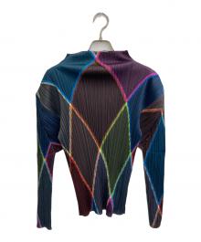 PLEATS PLEASE（プリーツプリーズ）の古着「ダイヤ柄プリーツカットソー」｜グリーン