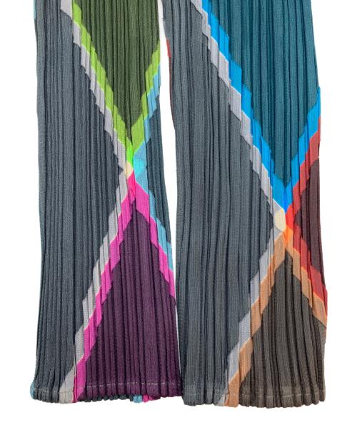 PLEATS PLEASE（プリーツプリーズ）PLEATS PLEASE (プリーツプリーズ) ダイヤ柄プリーツカットソー グリーン サイズ:3の古着・服飾アイテム