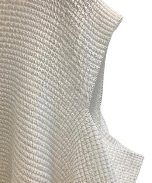 me ISSEY MIYAKE（ミーイッセイ ミヤケ）me ISSEY MIYAKE (ミーイッセイ ミヤケ) カットソー ホワイト サイズ:-の古着・服飾アイテム