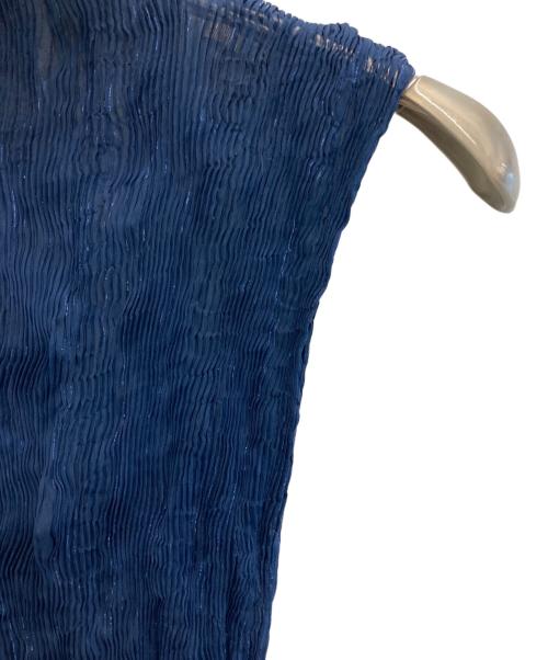 ISSEY MIYAKE（イッセイミヤケ）ISSEY MIYAKE (イッセイミヤケ) シフォンプリーツノースリーブカットソー ネイビー サイズ:2の古着・服飾アイテム