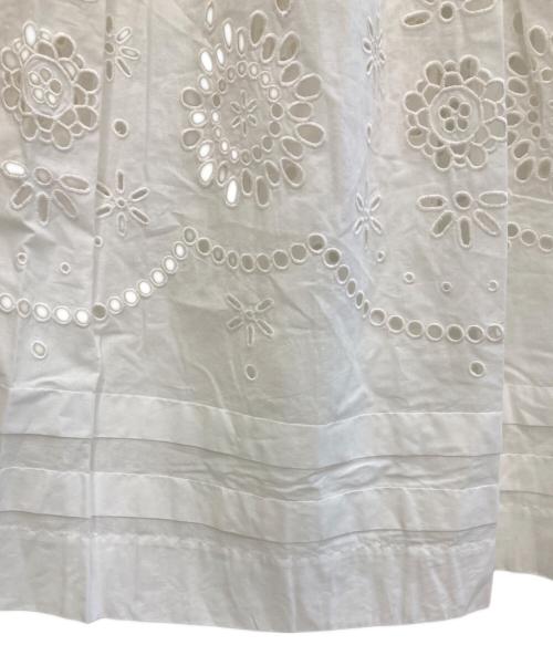 RED VALENTINO（レッドヴァレンティノ）RED VALENTINO (レッドヴァレンティノ) SANGALLO EMBROIDERED COTTON VOILE DRESS ホワイト サイズ:Mの古着・服飾アイテム