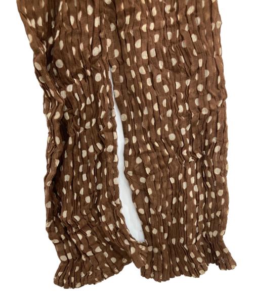 ISSEY MIYAKE（イッセイミヤケ）ISSEY MIYAKE (イッセイミヤケ) プリーツドットカットソー ブラウン サイズ:Mの古着・服飾アイテム