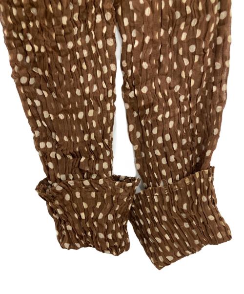 ISSEY MIYAKE（イッセイミヤケ）ISSEY MIYAKE (イッセイミヤケ) プリーツドットカットソー ブラウン サイズ:Mの古着・服飾アイテム