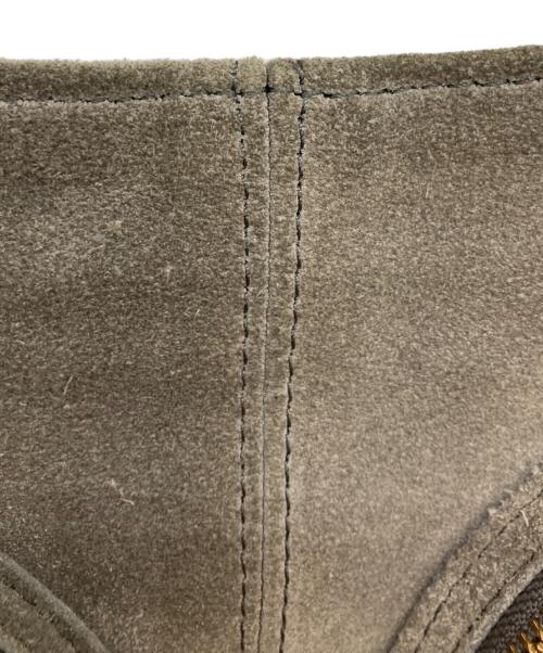 UNDERCOVER（アンダーカバー）UNDERCOVER (アンダーカバー) スウェードショルダーバッグ グレーの古着・服飾アイテム