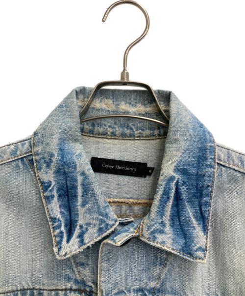 Calvin Klein Jeans（カルバンクラインジーンズ）Calvin Klein Jeans (カルバンクラインジーンズ) デニムジャケット インディゴ サイズ:Mの古着・服飾アイテム