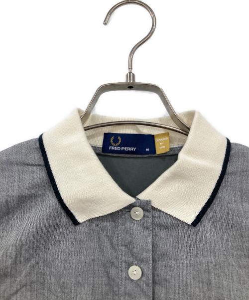 FRED PERRY（フレッドペリー）FRED PERRY (フレッドペリー) CAROLINA GLASER (カロリナ グレイサー) 襟付き クラシカルプリーツワンピース グレー サイズ:10の古着・服飾アイテム