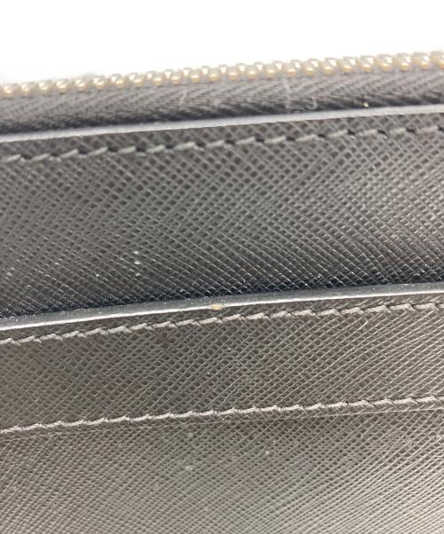 PRADA（プラダ）PRADA (プラダ) SAFFIANO TRAVEL ブラック サイズ:-の古着・服飾アイテム