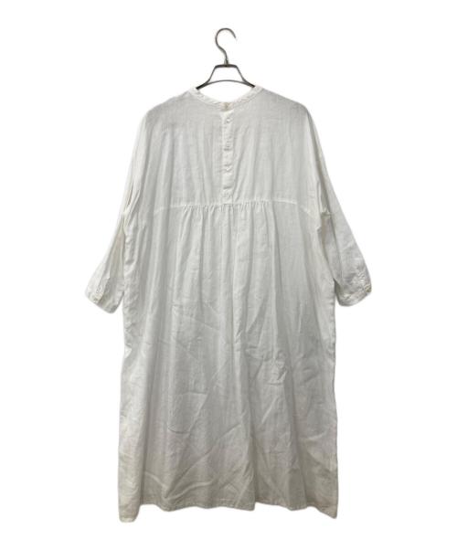 nest Robe（ネストローブ）nest Robe (ネストローブ) ワンピース ホワイト サイズ:Freeの古着・服飾アイテム