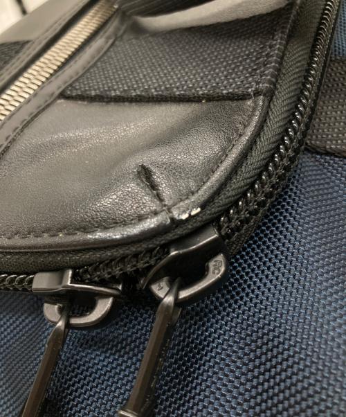 TUMI（トゥミ）TUMI (トゥミ) ALPHA BRAVO イースト ウエストトートバッグ/ビジネスバッグ ネイビー×ブラックの古着・服飾アイテム