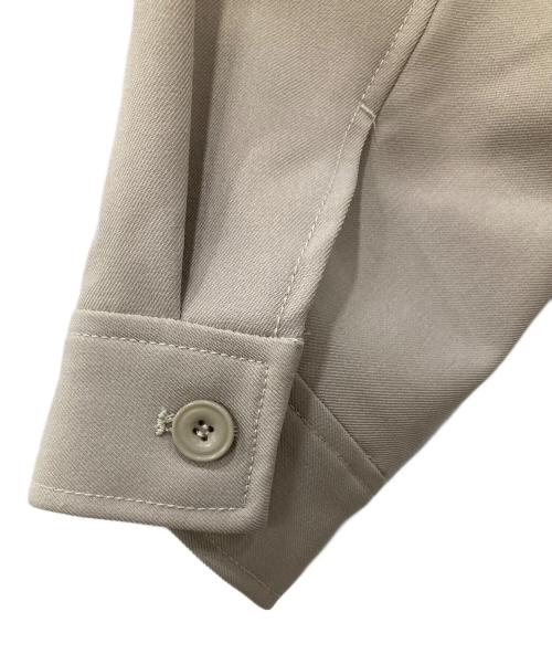 emmi atelier（エミアトリエ）emmi atelier (エミアトリエ) ビッグシルエットCPOシャツジャケット ベージュ サイズ:ONE SIZEの古着・服飾アイテム